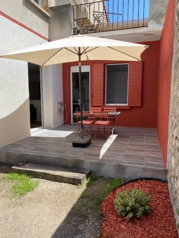 Lumineux Exterieur Proche Gare Et Stationnement Prive Apartment Avignon Exterior photo